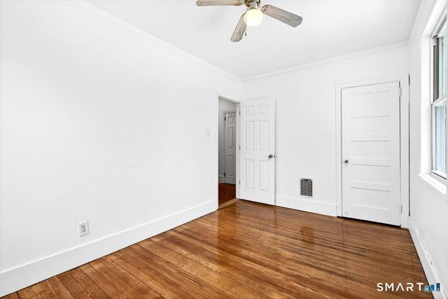 408 East Avenue, Bridgeport, CT 06610