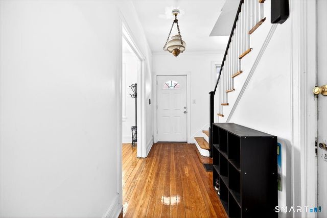 408 East Avenue, Bridgeport, CT 06610