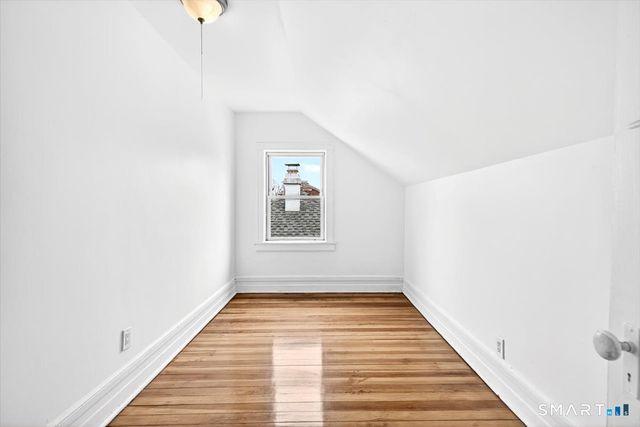 408 East Avenue, Bridgeport, CT 06610