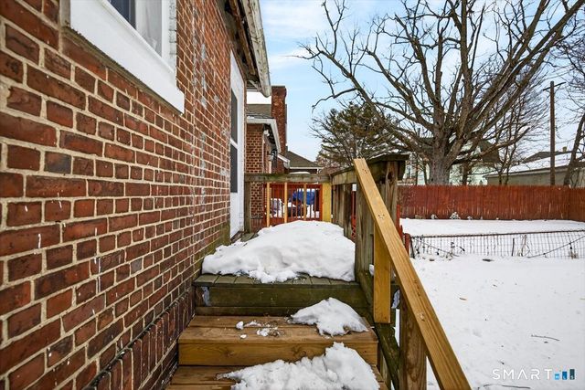 408 East Avenue, Bridgeport, CT 06610