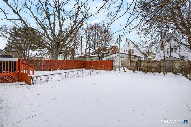 408 East Avenue, Bridgeport, CT 06610