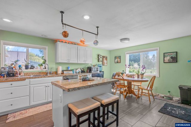 412 NW Rainwater Ln, Albany, OR 97321