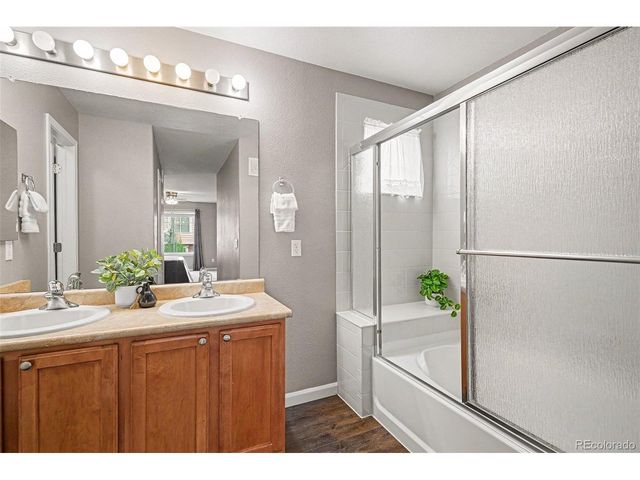 7536 S Quatar Way, Aurora, CO 80016