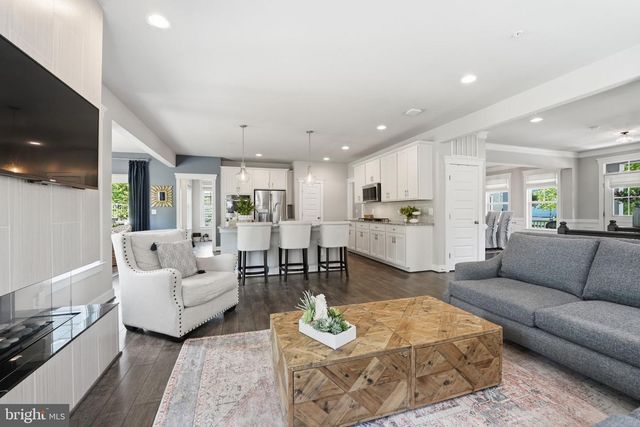 17942 WOODS VIEW DR, Dumfries, VA 22026