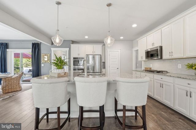 17942 WOODS VIEW DR, Dumfries, VA 22026