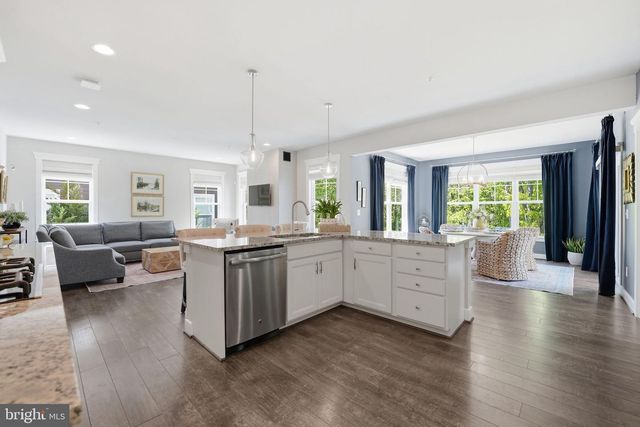 17942 WOODS VIEW DR, Dumfries, VA 22026