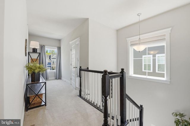 17942 WOODS VIEW DR, Dumfries, VA 22026