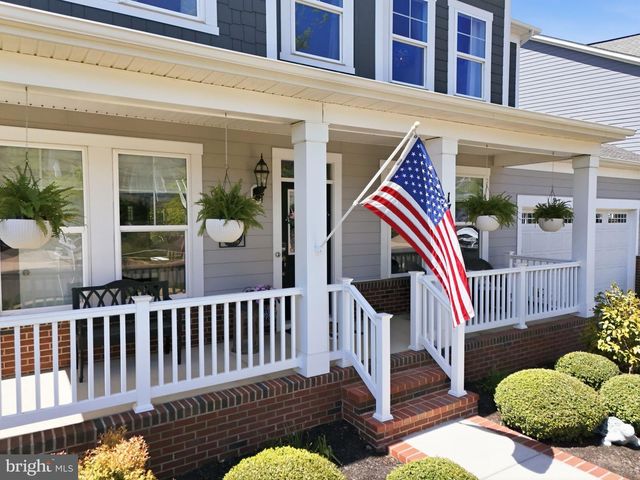 17942 WOODS VIEW DR, Dumfries, VA 22026