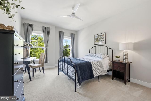 17942 WOODS VIEW DR, Dumfries, VA 22026
