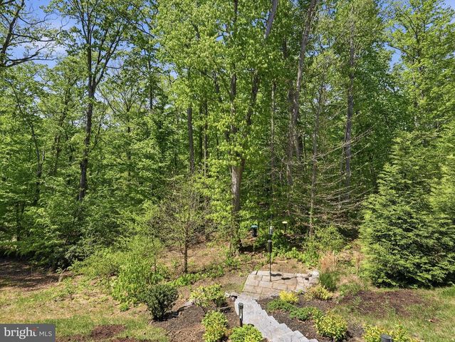 17942 WOODS VIEW DR, Dumfries, VA 22026