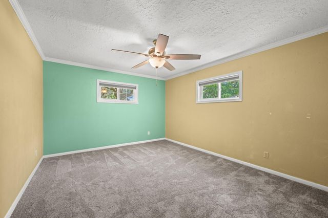 616 Cannan Drive, Angleton, TX 77515