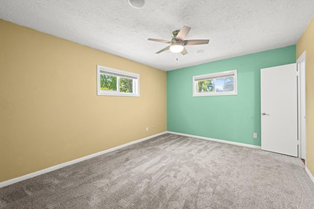 616 Cannan Drive, Angleton, TX 77515