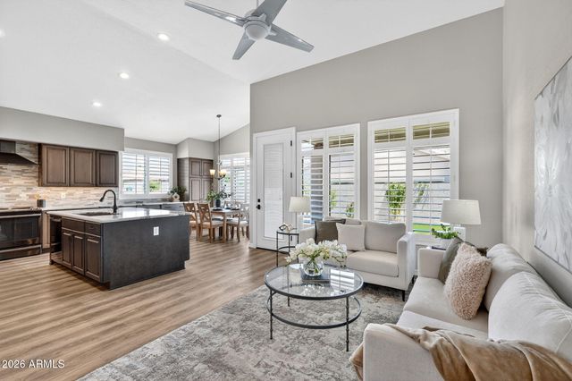 2541 E SILVERWOOD Drive, Phoenix, AZ 85048