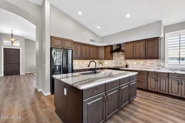 2541 E SILVERWOOD Drive, Phoenix, AZ 85048