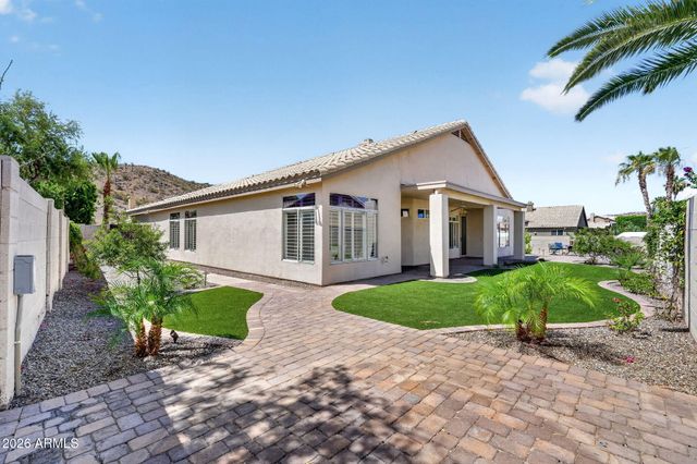 2541 E SILVERWOOD Drive, Phoenix, AZ 85048
