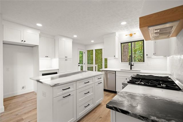 750 Bayliss Drive, Marietta, GA 30068