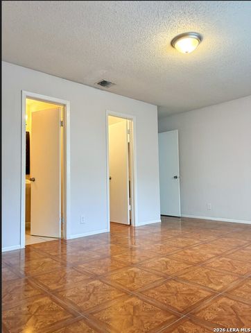11338 Candle Park, San Antonio, TX 78249