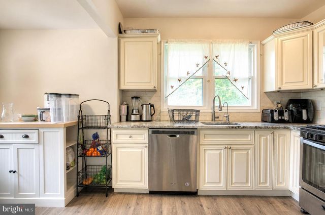 244 GIBBSBORO RD, Clementon, NJ 08021