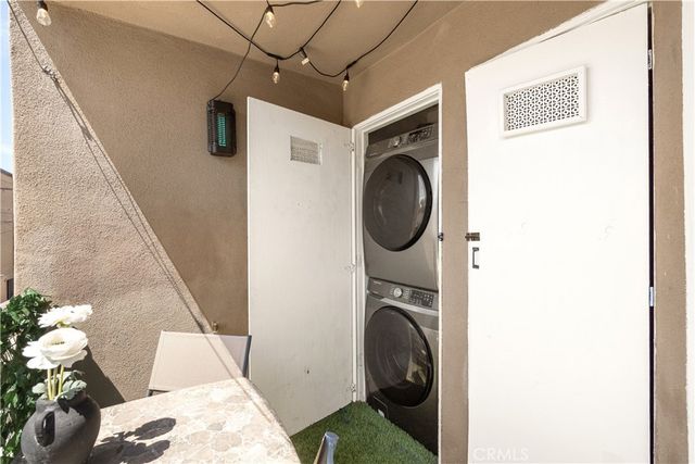 707 W 4th 8, Long Beach, CA 90802