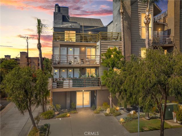 707 W 4th 8, Long Beach, CA 90802