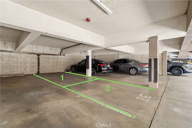 707 W 4th 8, Long Beach, CA 90802