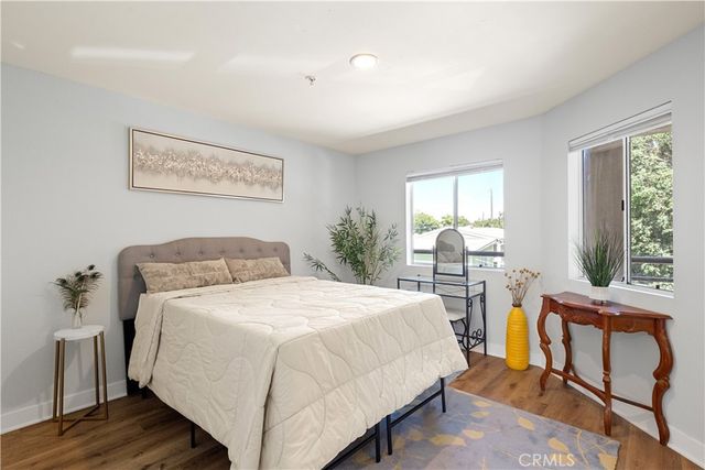 707 W 4th 8, Long Beach, CA 90802