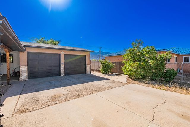 548 Coronado Drive, Bernalillo, NM 87004