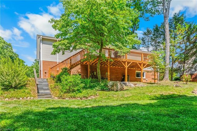180 Creekside Drive, High Point, NC 27265