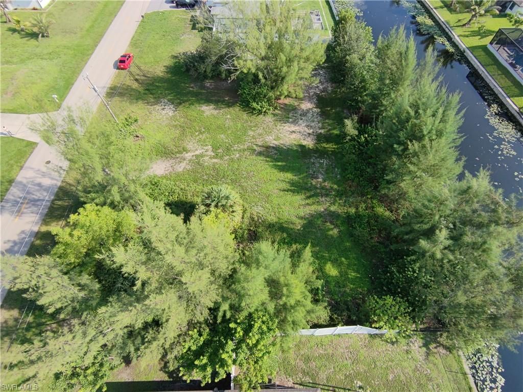 951 15th PL, CAPE CORAL, FL 33991 — photo 4
