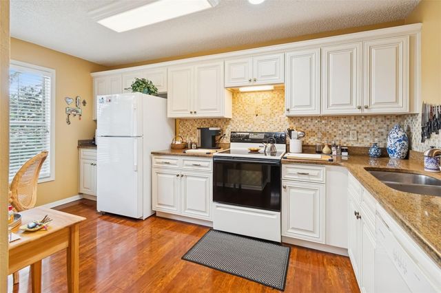 3108 VALLEY OAKS DRIVE 501, Tampa, FL 33618