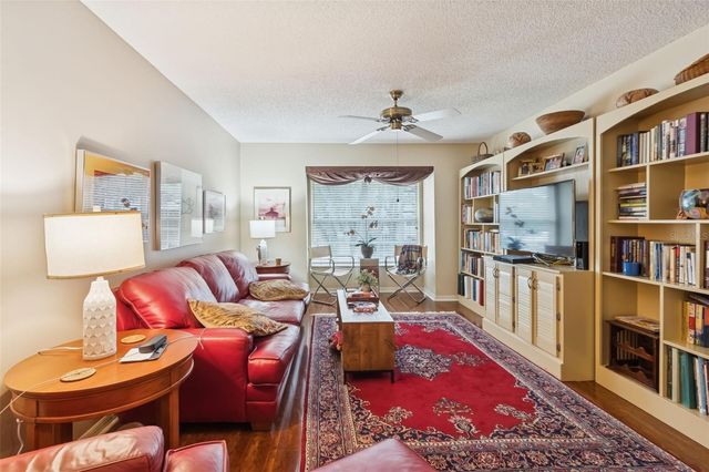 3108 VALLEY OAKS DRIVE 501, Tampa, FL 33618