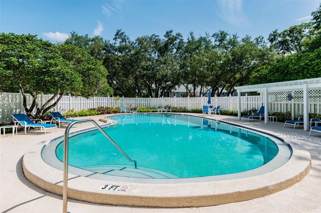 3108 VALLEY OAKS DRIVE 501, Tampa, FL 33618