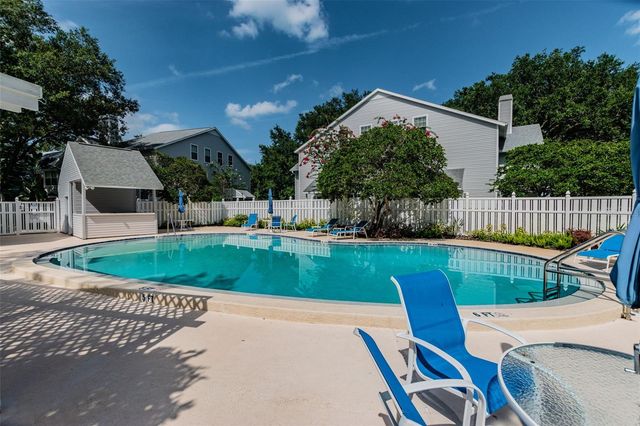 3108 VALLEY OAKS DRIVE 501, Tampa, FL 33618