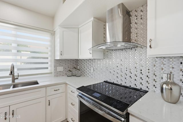 5958 E KELTON Lane, Scottsdale, AZ 85254