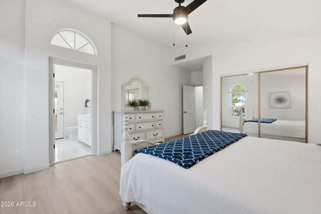 5958 E KELTON Lane, Scottsdale, AZ 85254