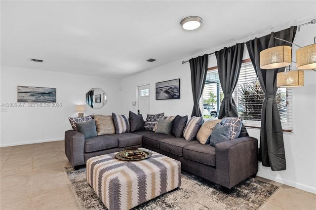 1430 NE 11th Street 1430, Homestead, FL 33033