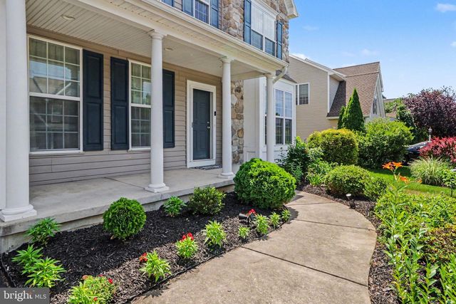 2281 FLINTLOCK DR, Hummelstown, PA 17036