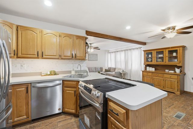 800 N Knight Circle, Marion, IN 46952