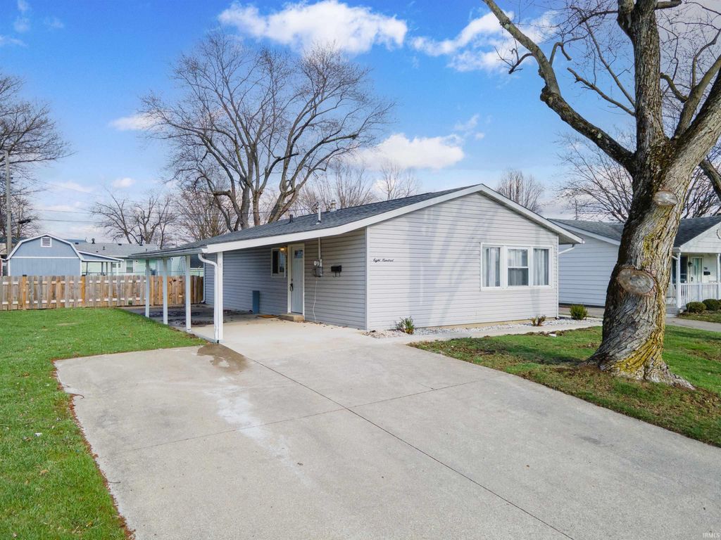800 N Knight Circle, Marion, IN 46952