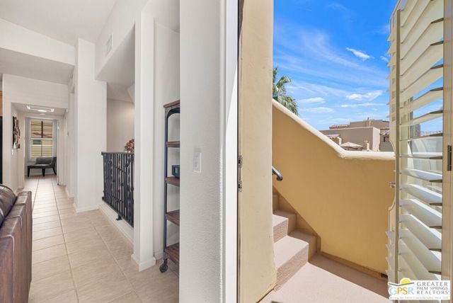 1015 Villorrio Drive S, Palm Springs, CA 92262