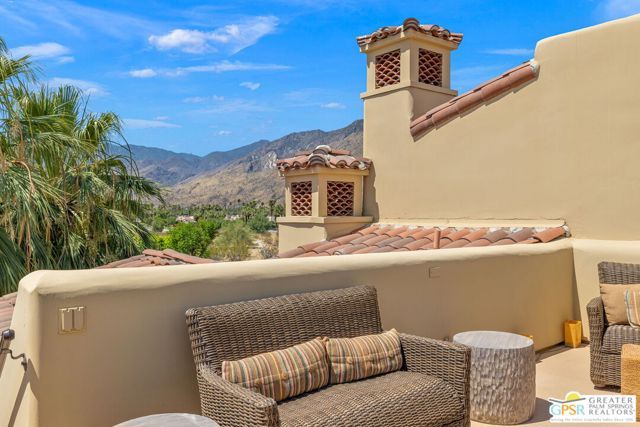 1015 Villorrio Drive S, Palm Springs, CA 92262