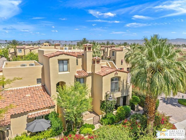 1015 Villorrio Drive S, Palm Springs, CA 92262