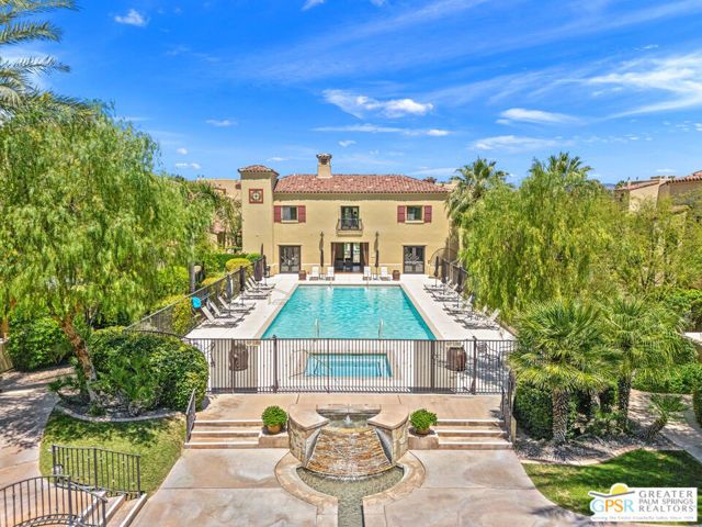 1015 Villorrio Drive S, Palm Springs, CA 92262
