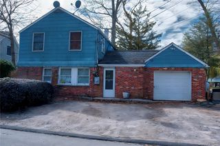 26 Palm Road, Rocky Point, NY 11778