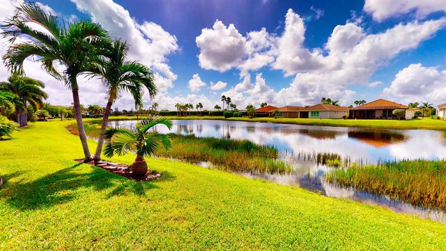 9727 SW Chestwood Avenue, Port St. Lucie, FL 34987