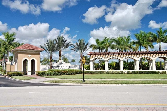 9727 SW Chestwood Avenue, Port St. Lucie, FL 34987