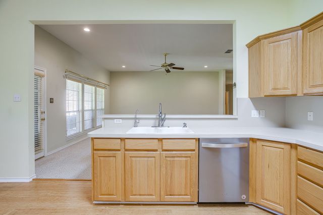 1509 Oak Tree Circle, Weatherford, TX 76086