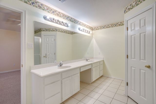 1509 Oak Tree Circle, Weatherford, TX 76086