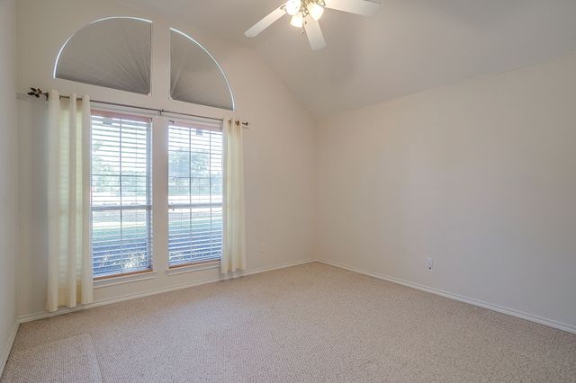 1509 Oak Tree Circle, Weatherford, TX 76086