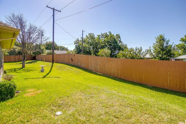 1509 Oak Tree Circle, Weatherford, TX 76086